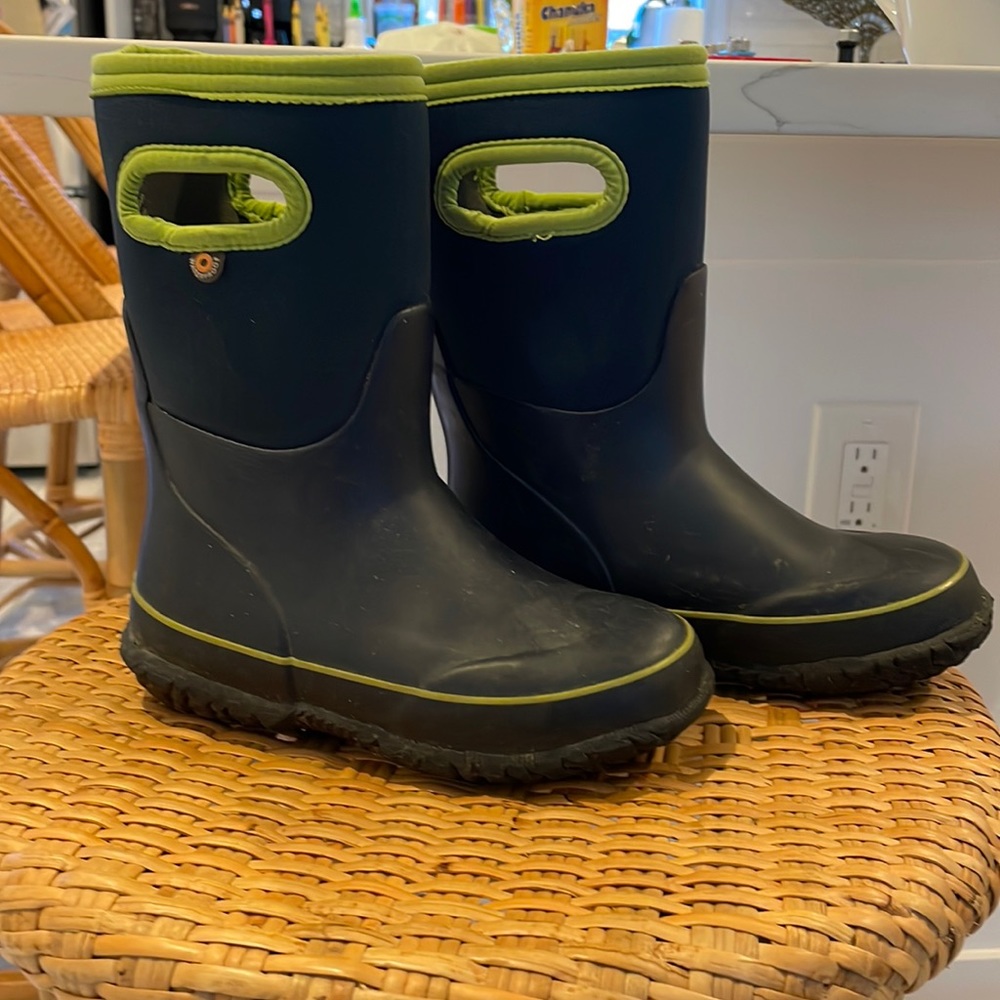 Like New Bogs Waterproof Snow Boots